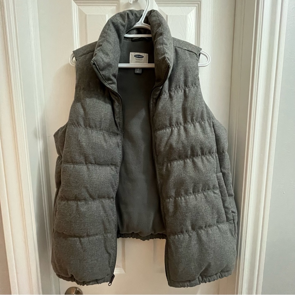 Old Navy Maternity Vest size Small